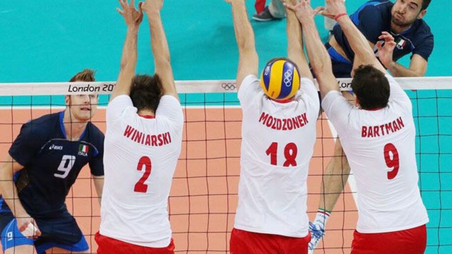 Polónia vence na estreia