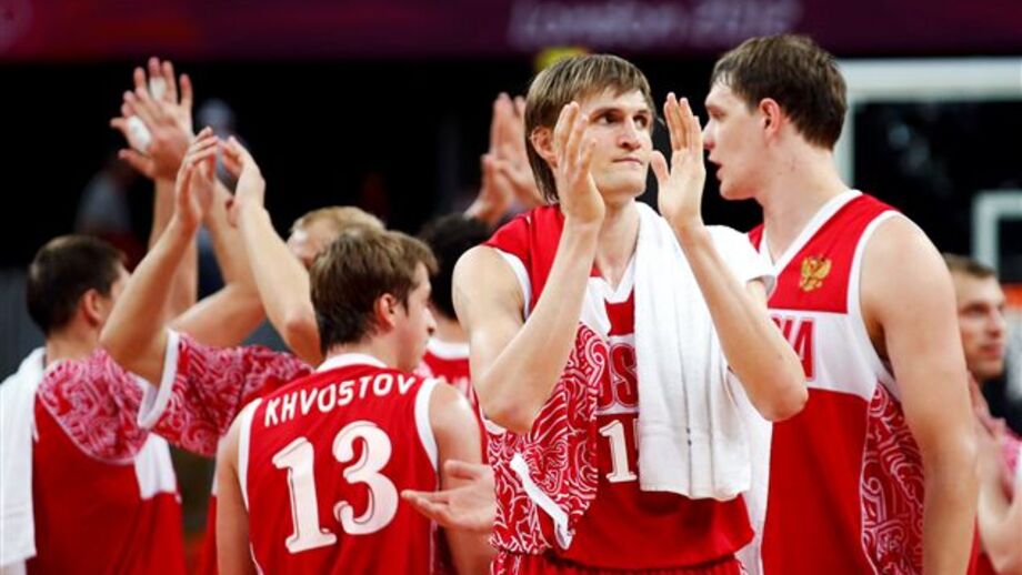 Rússia vence China por 73-54