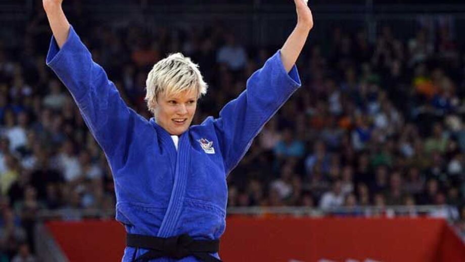 Eslovena Urska Zolnir conquista ouro nos -63 kg
