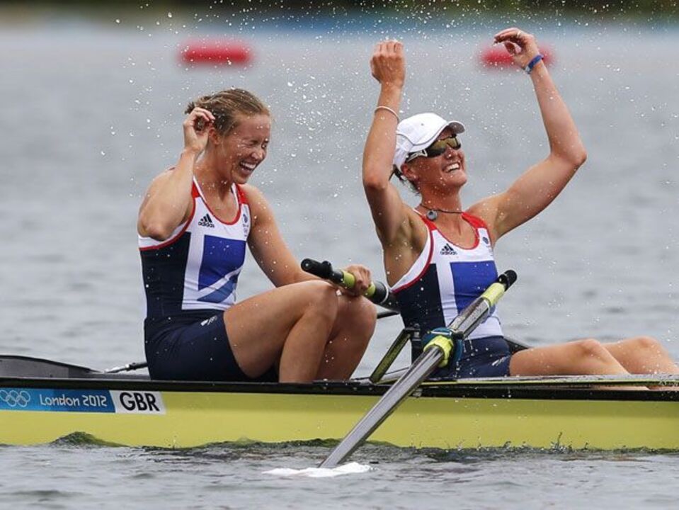 Primeiro ouro britânico conquistado em dois sem timoneiro