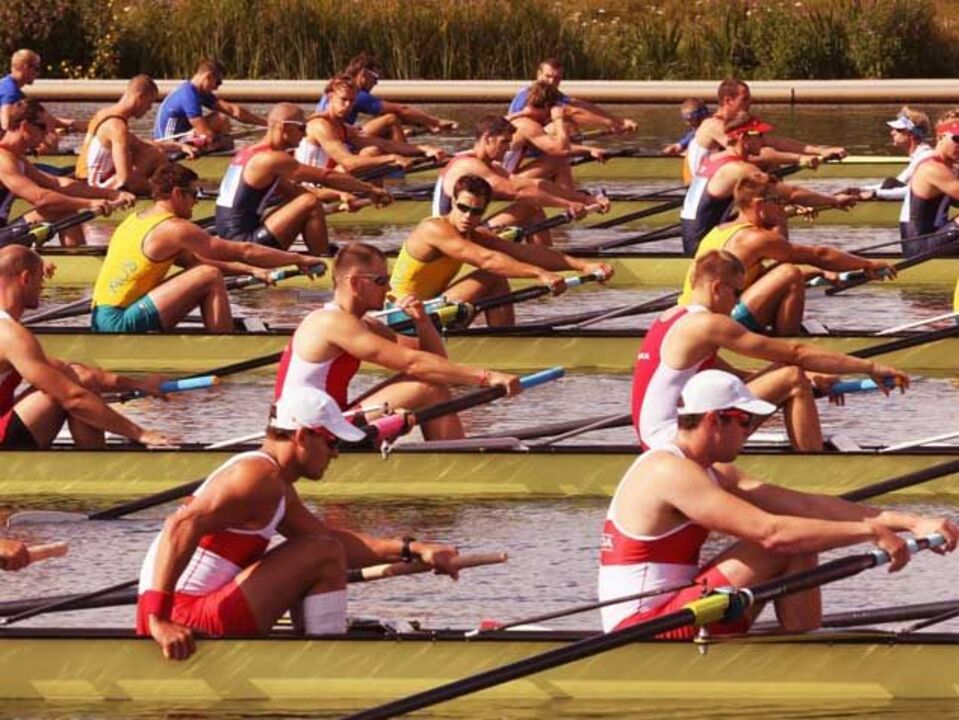 Alemães campeões em scull de oito com timoneiro