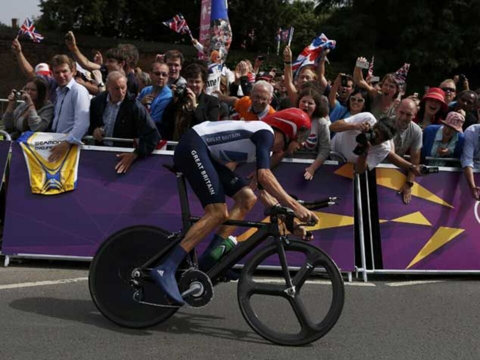 Wiggins campeão olímpico de contrarrelógio