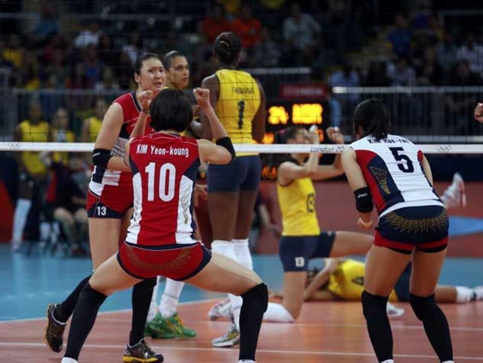 Sul coreanas derrotam Brasil (3-0)
