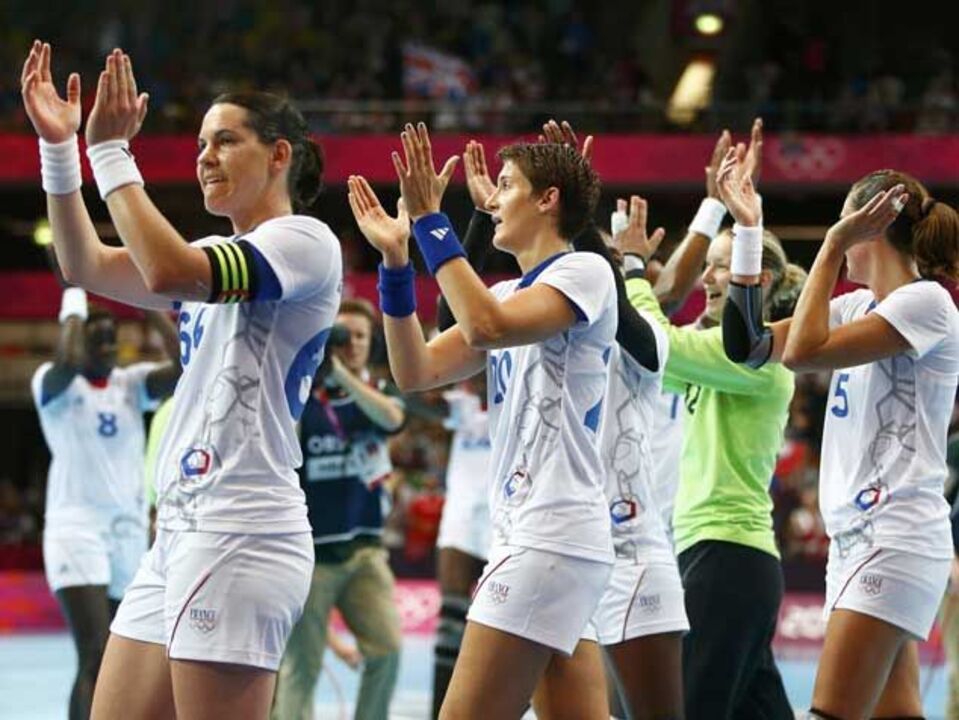 França bate Coreia do Sul e assume liderança do Grupo B