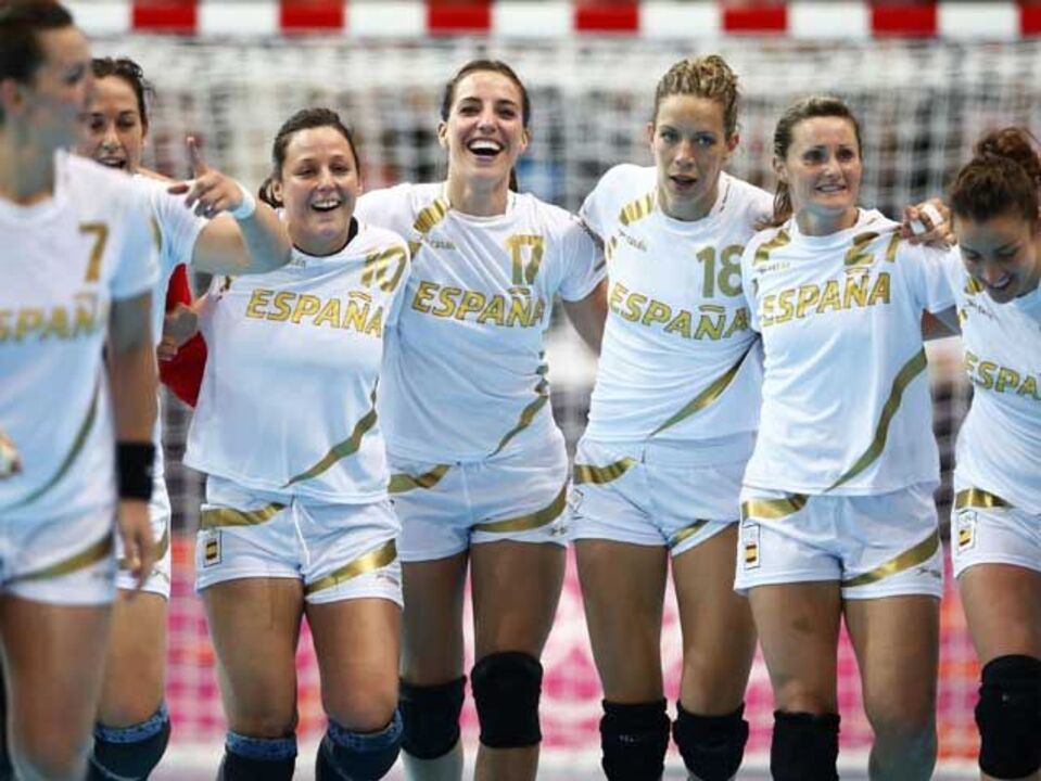 Espanholas batem a Noruega por 25-20