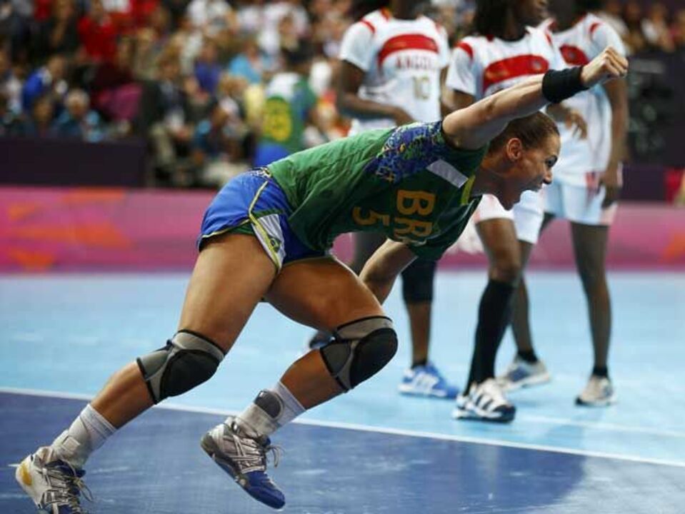 Brasil enfrenta campeãs olímpicas nos "quartos"