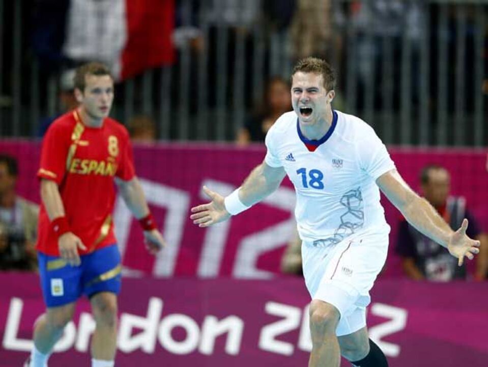 França bate Espanha no último segundo