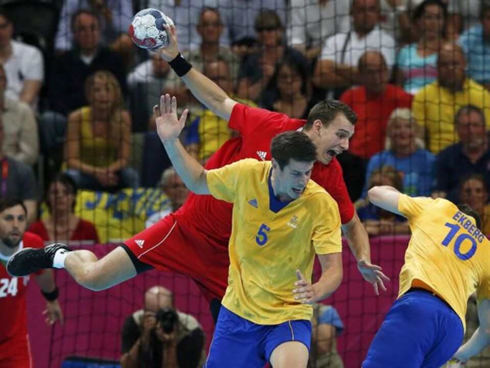 Suécia derrota Hungria e segue para final