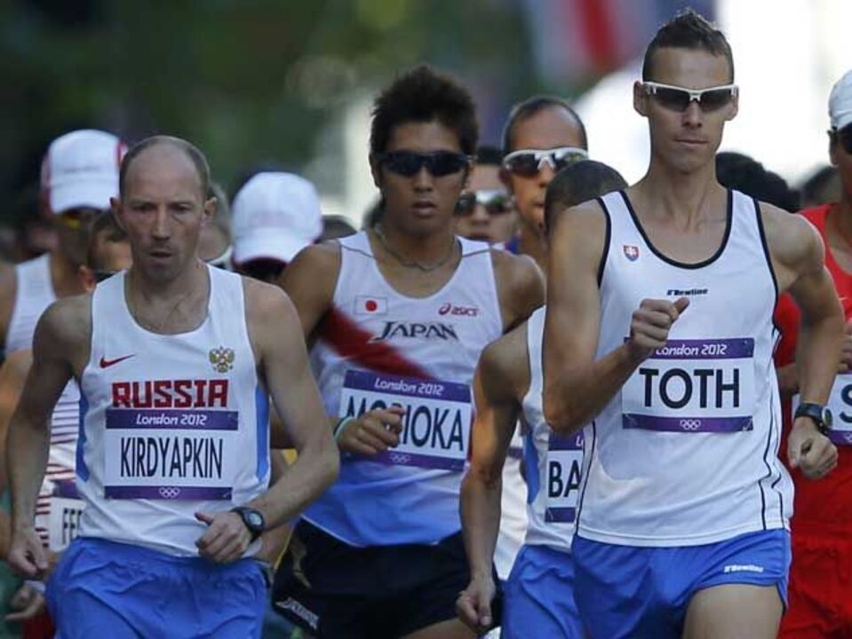 Kirdyapkin bate recorde olímpico nos 50 kms marcha