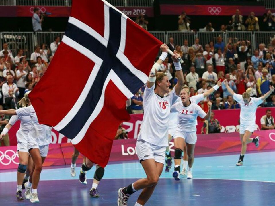 Norueguesas batem montenegrinas e revalidam ouro 