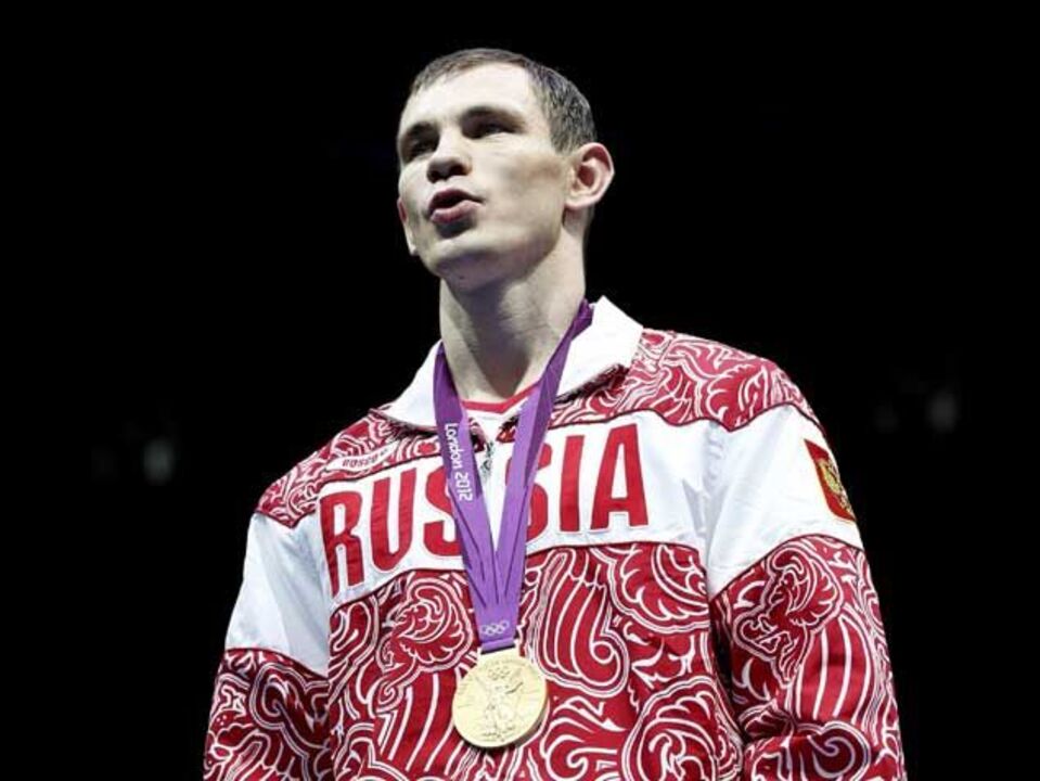 Russo Egor Mekhontchev conquista ouro nos -81 kg