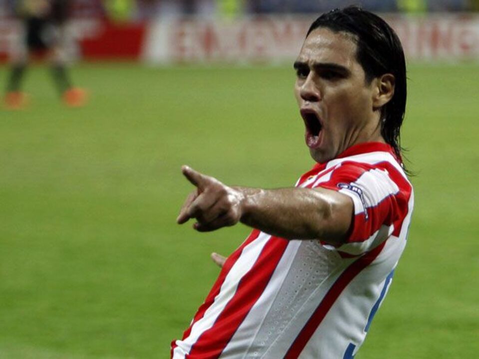 Torres é obstáculo ao voo de Falcão