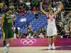 Enorme Kirilenko coloca Rússia nas "meias"