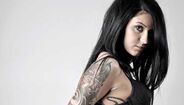 Lisa Zalic: Muito além das tatuagens