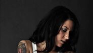 Lisa Zalic: Muito além das tatuagens