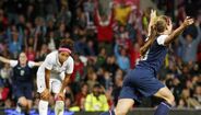 Estados Unidos afastam Canadá em jogo louco