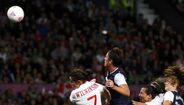 Estados Unidos afastam Canadá em jogo louco