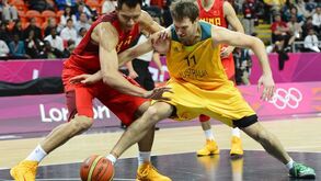 Austrália derrota China (81-61)