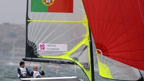 Freitas e Andrade continuam quintos em 49er