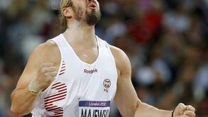 Majewski revalida título no lançamento do peso