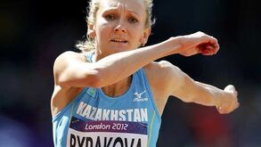 Olga Rypakova sagra-se campeã no triplo salto