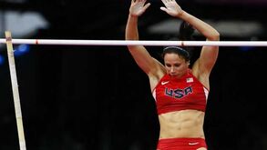 Norte-americana Suhr campeã olímpica do salto à vara
