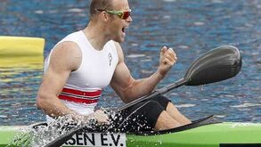 Eirik Veras Larsen conquista ouro