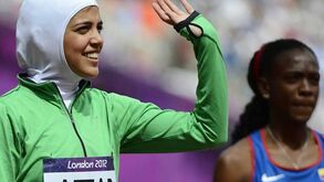 Sarah Attar primeira mulher saudita a competir no atletismo olímpico