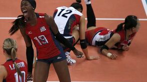 Norte-americanas garantem final