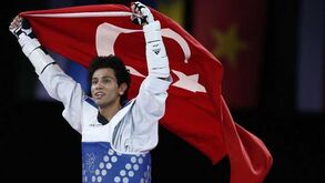 Turco Servet Tazegul conquista ouro nos -68 kg