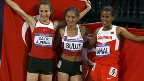 Turca Asli Cakir Alptekin conquista ouro nos 1.500 metros 