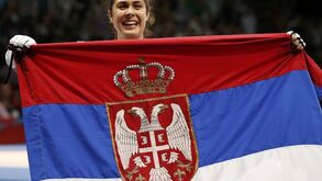 Sérvia Milica Mandic conquista ouro nos +67 kg
