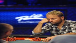Ivey e Negreanu resgatados pela banca
