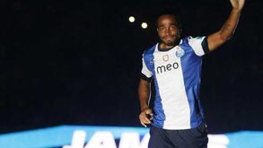 Alvaro Pereira no Inter por 10 milhões