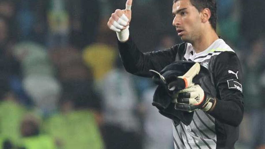 Rui Patrício renova até 2017