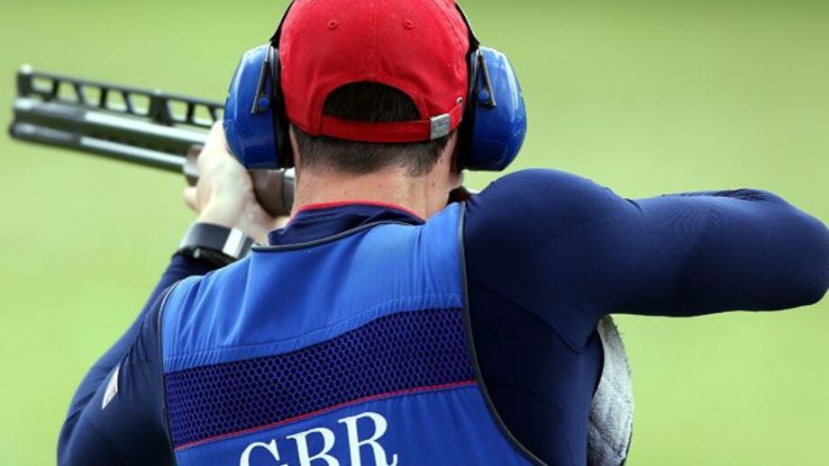 Britânico Peter Wilson campeão de fosso duplo