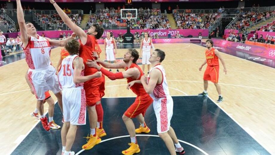 Rússia surpreende Espanha (77-74)