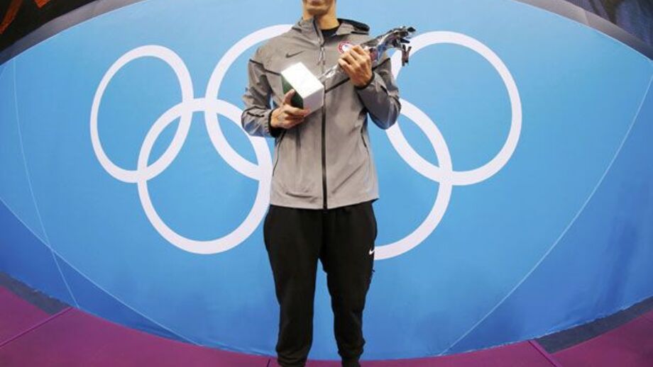 Histórico Phelps despede-se com ouro