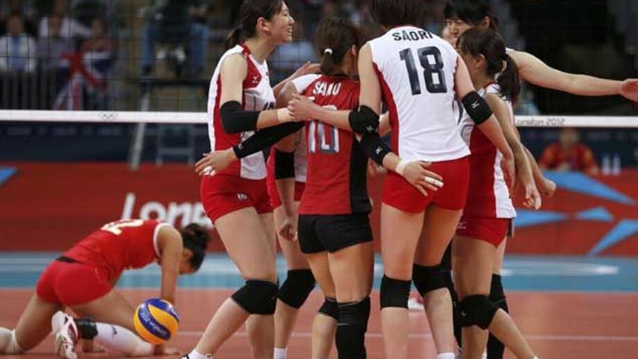 Japonesas eliminam chinesas na "negra"