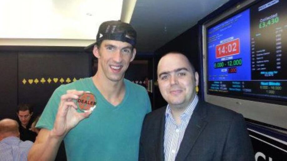 Michael Phelps dedica-se ao poker