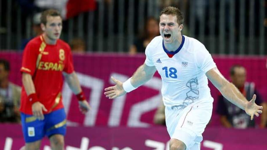 França bate Espanha no último segundo