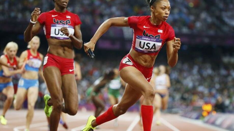 Estados Unidos vencem 4x400 metros femininos 