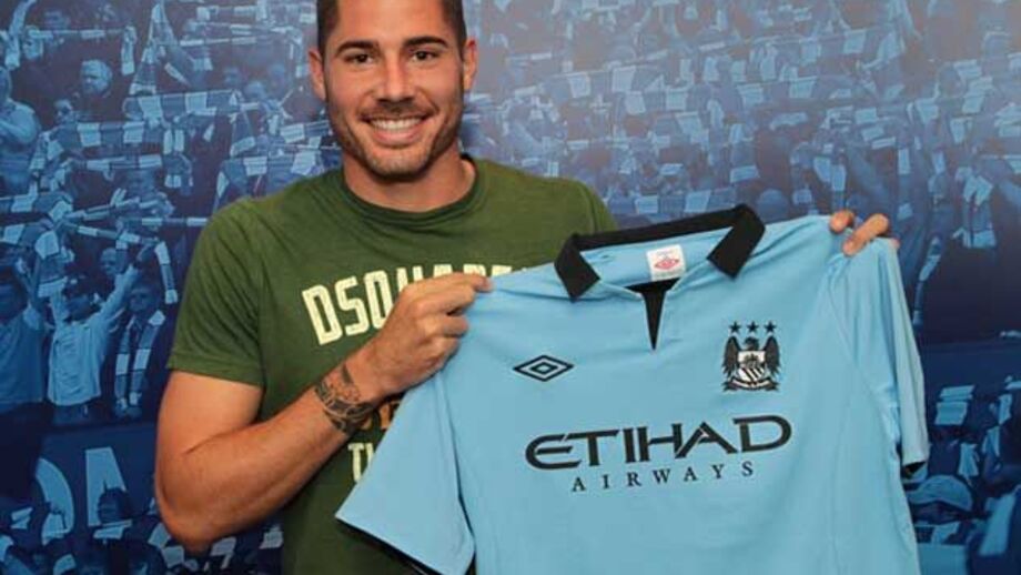 Javi García confirmado no Man. City