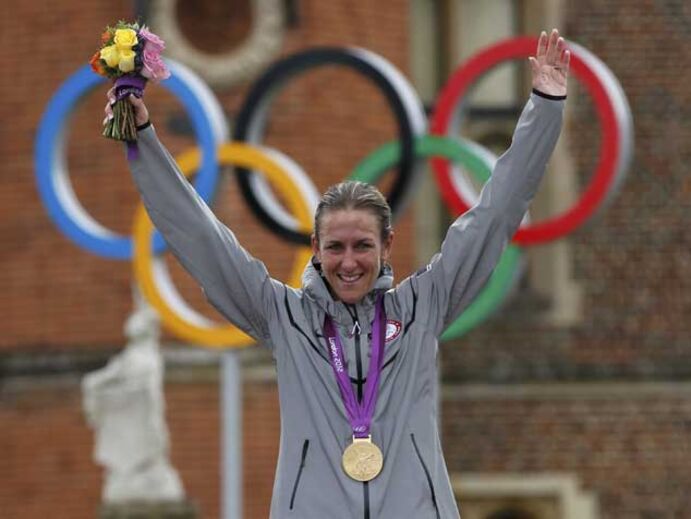 Kristin Armstrong revalida título no contrarrelógio feminino