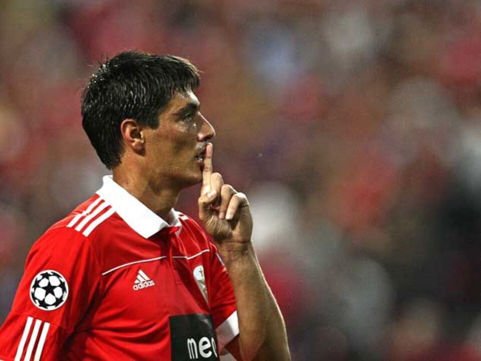 Benfica favorito para a estreia na Champions