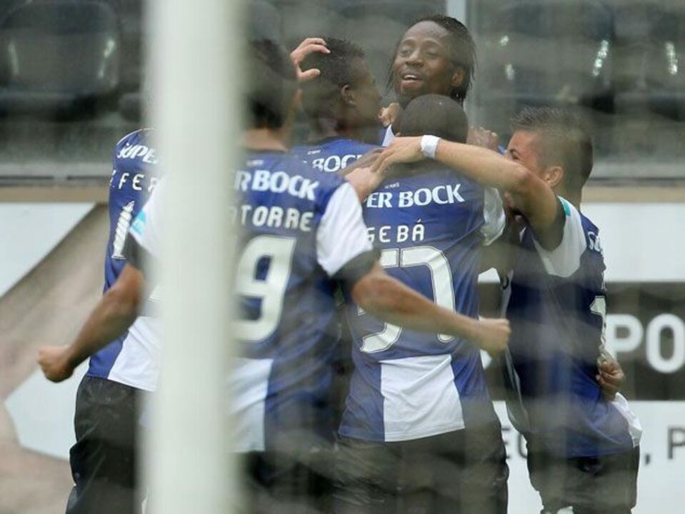 V. Guimarães B-FC Porto B, 0-1: Abdoulaye decide de cabeça
