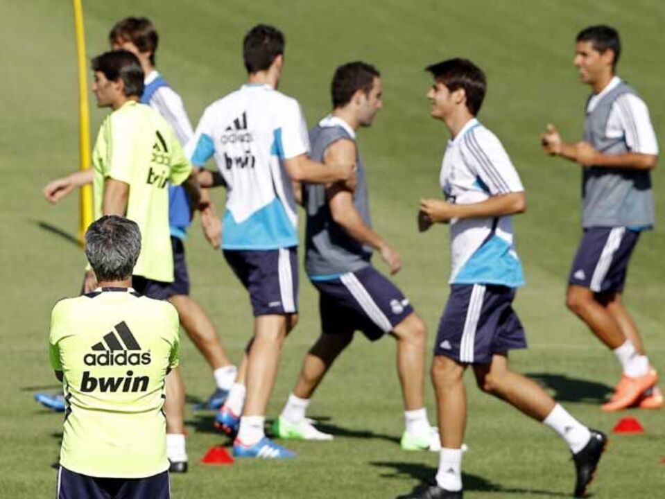 Mourinho já estreou 26 jogadores da formação
