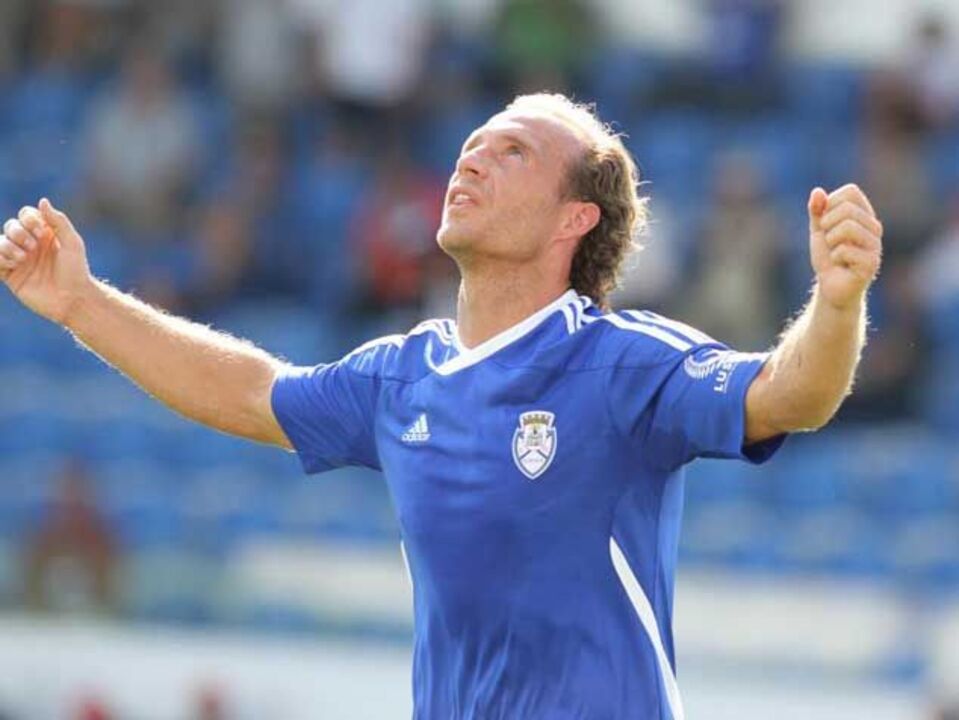 Feirense-U. Madeira, 3-1: Primeira vitória chegou