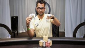 Esfandiari ganha mais uma bracelete