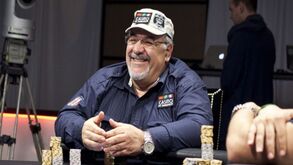 Cheque de 142 mil para Hairabedian